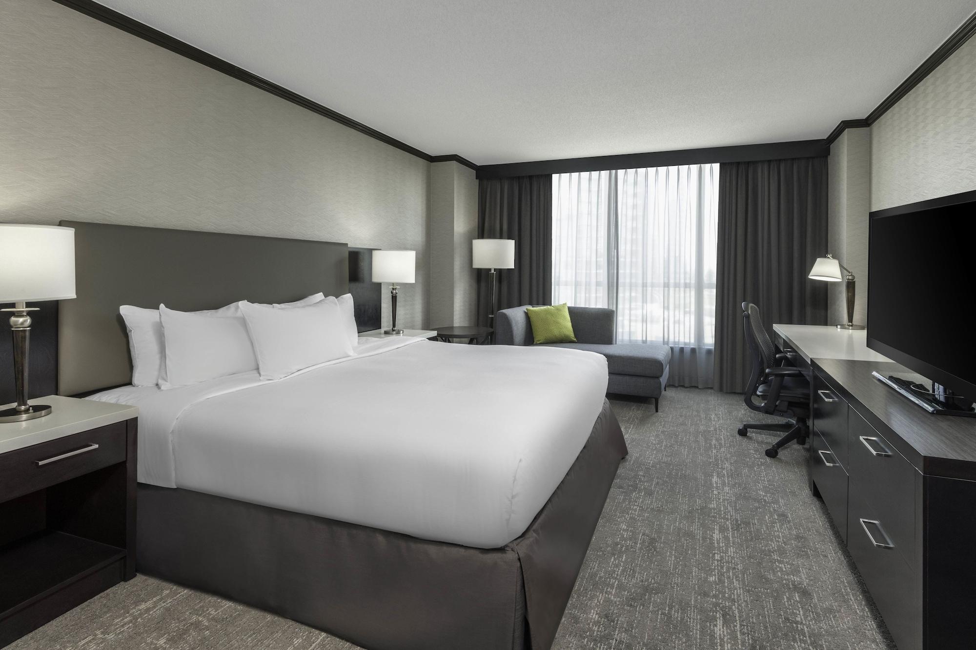 Hilton Vancouver Metrotown Бърнаби Екстериор снимка