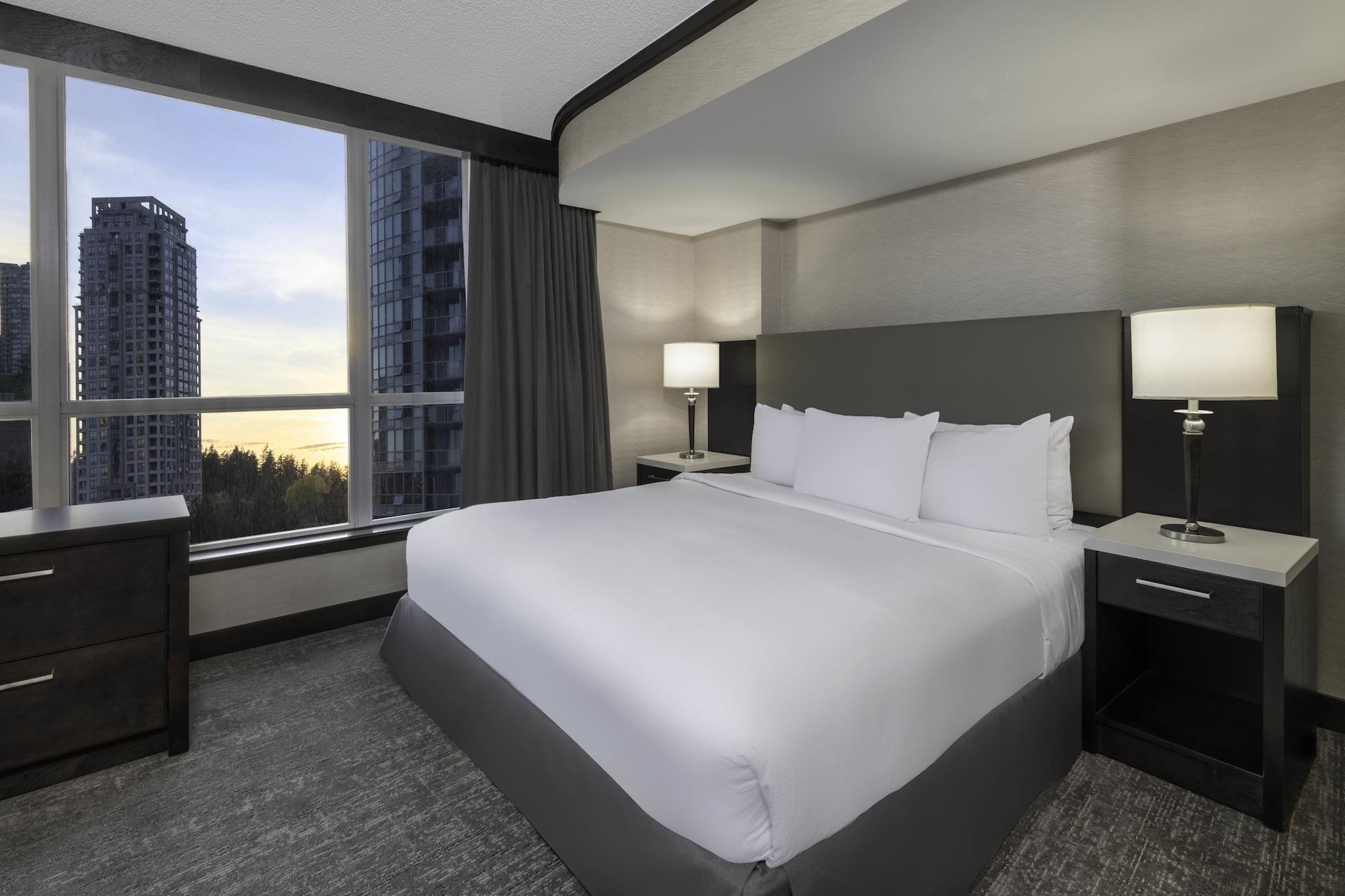 Hilton Vancouver Metrotown Бърнаби Екстериор снимка