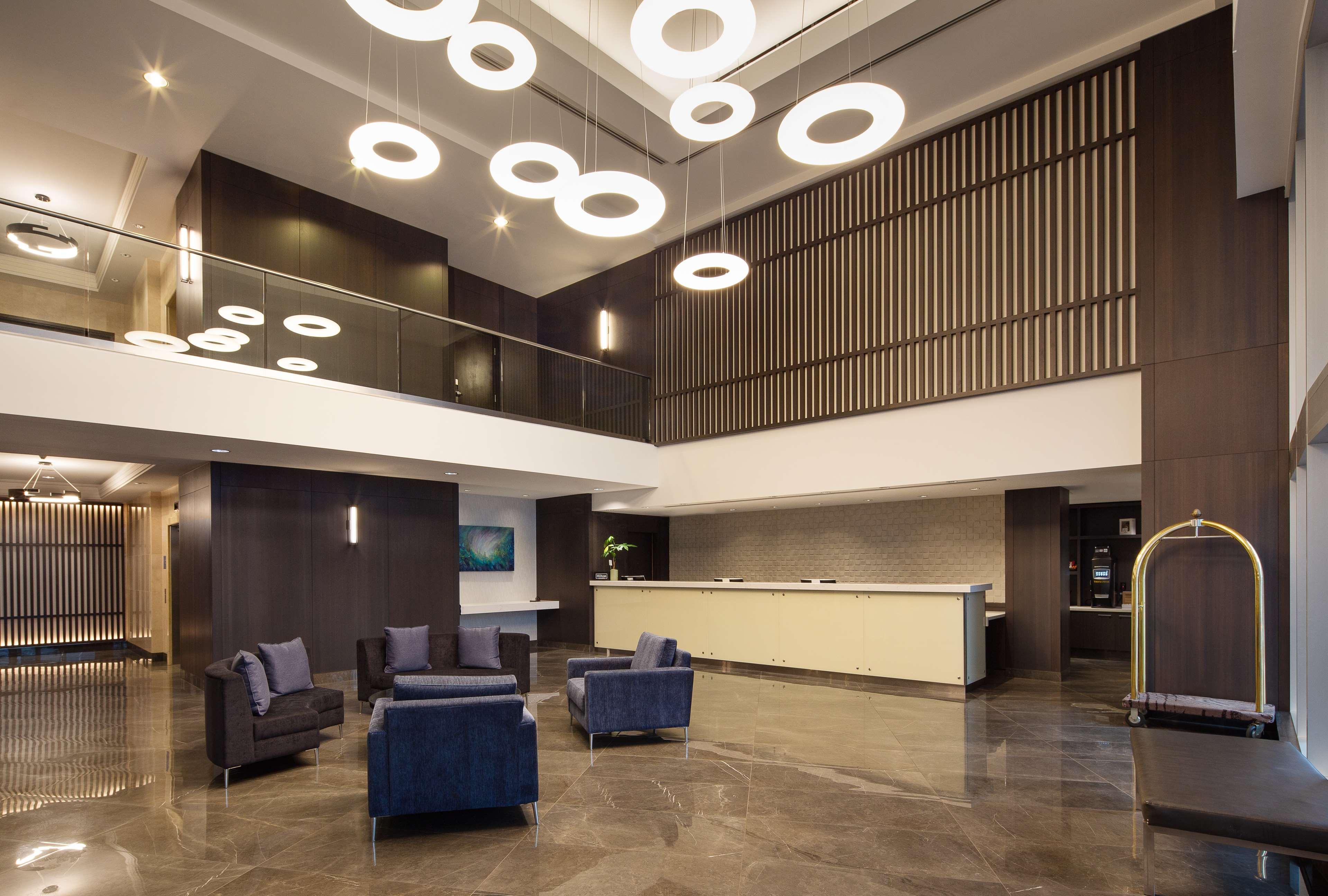 Hilton Vancouver Metrotown Бърнаби Екстериор снимка
