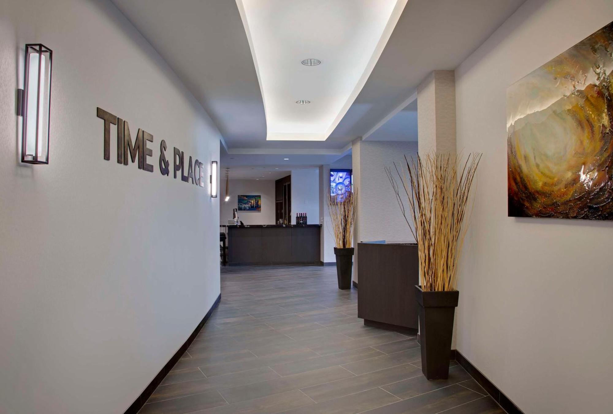Hilton Vancouver Metrotown Бърнаби Екстериор снимка
